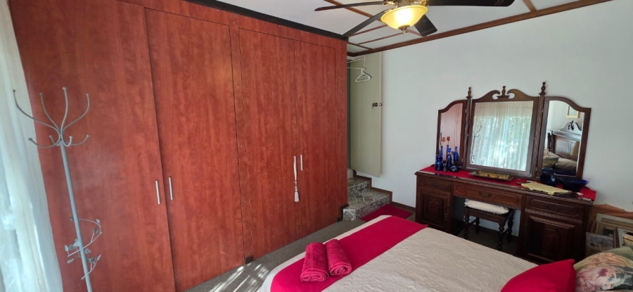 5 Bedroom Property for Sale in Wilkoppies North West